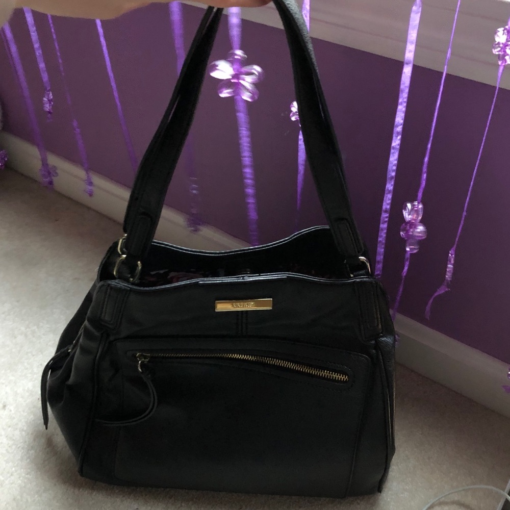 Black shoulder bag